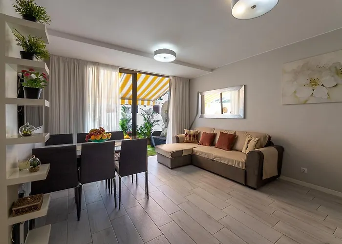 Detached 3-story Home, Seafront And Playa de las Americas (Tenerife)