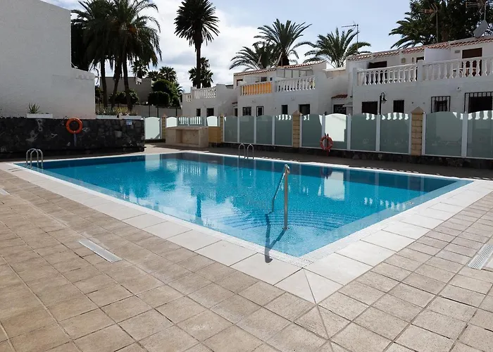 Apartment Detached 3-story Home, Seafront And Playa de las Americas (Tenerife)