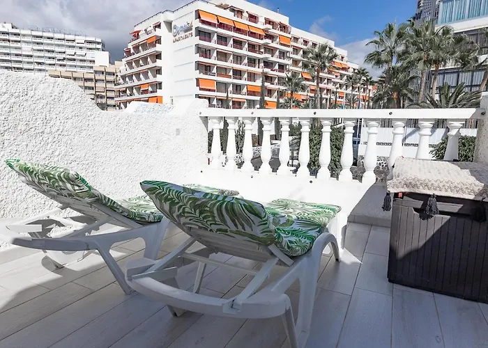 Detached 3-story Home, Seafront And * Playa de las Americas (Tenerife)