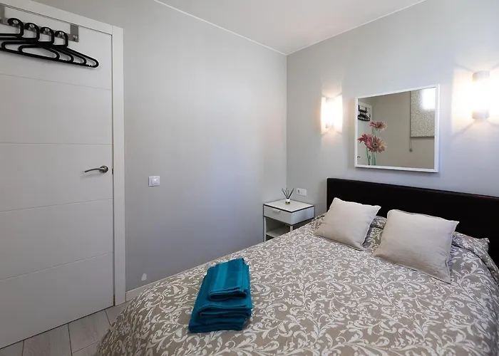 Detached 3-story Home, Seafront And