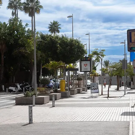 Detached 3-story Home, Seafront And Appartamento Playa de las Americas (Tenerife)